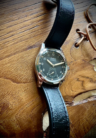Aeschbach WW2 Pattern Germany Luftwaffe / Reichsluftfahrtministerium (RLM) Pilots Watch with 21 Jewel Automatic Mechanical Movement and Sapphire Crystal