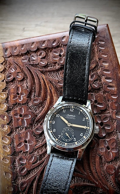 Aeschbach WW2 Pattern Germany Luftwaffe / Reichsluftfahrtministerium (RLM) Pilots Watch with 21 Jewel Automatic Mechanical Movement and Sapphire Crystal